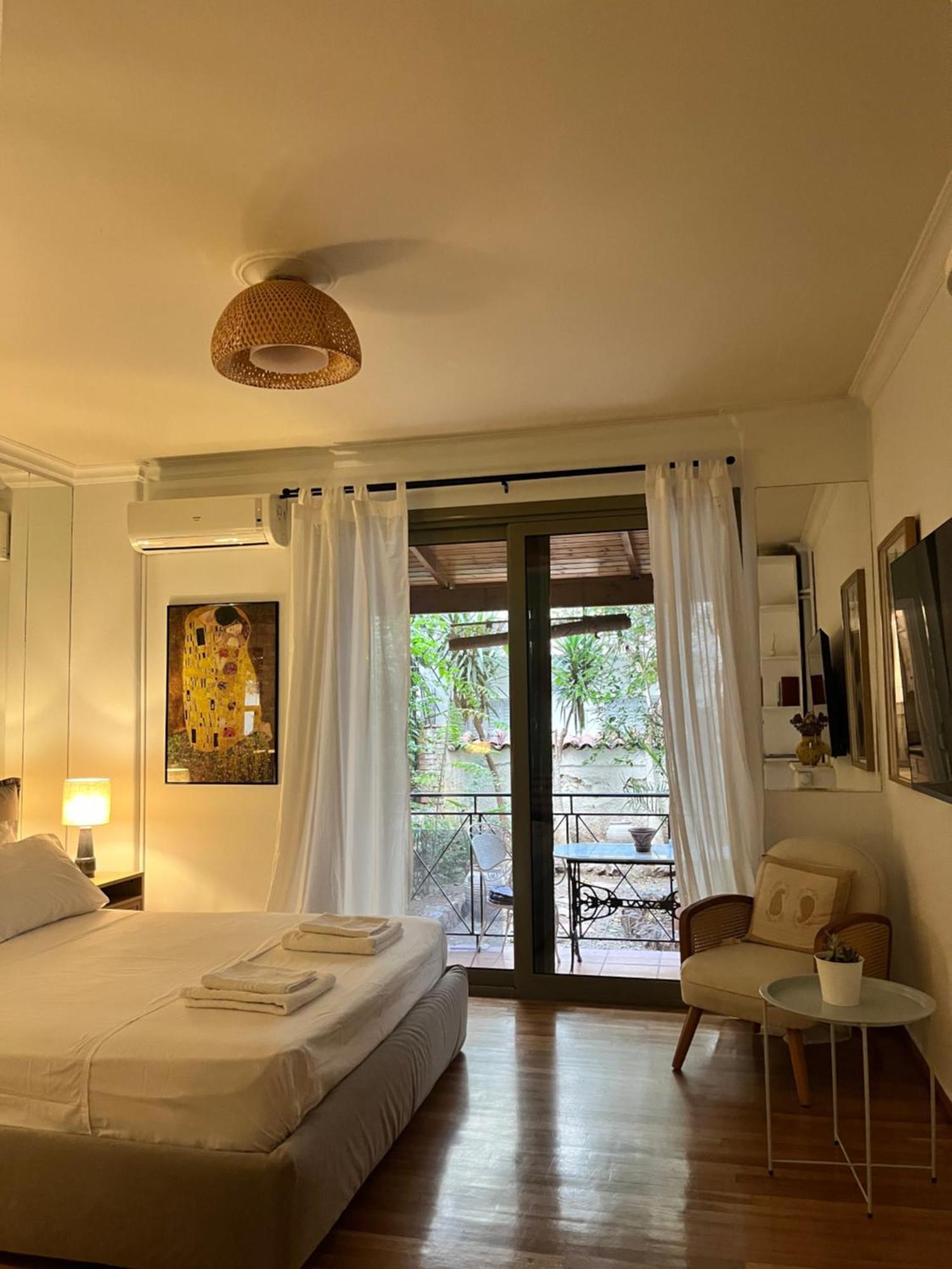 Quiet Apartment With Garden View In Kolonaki Athens Exterior photo